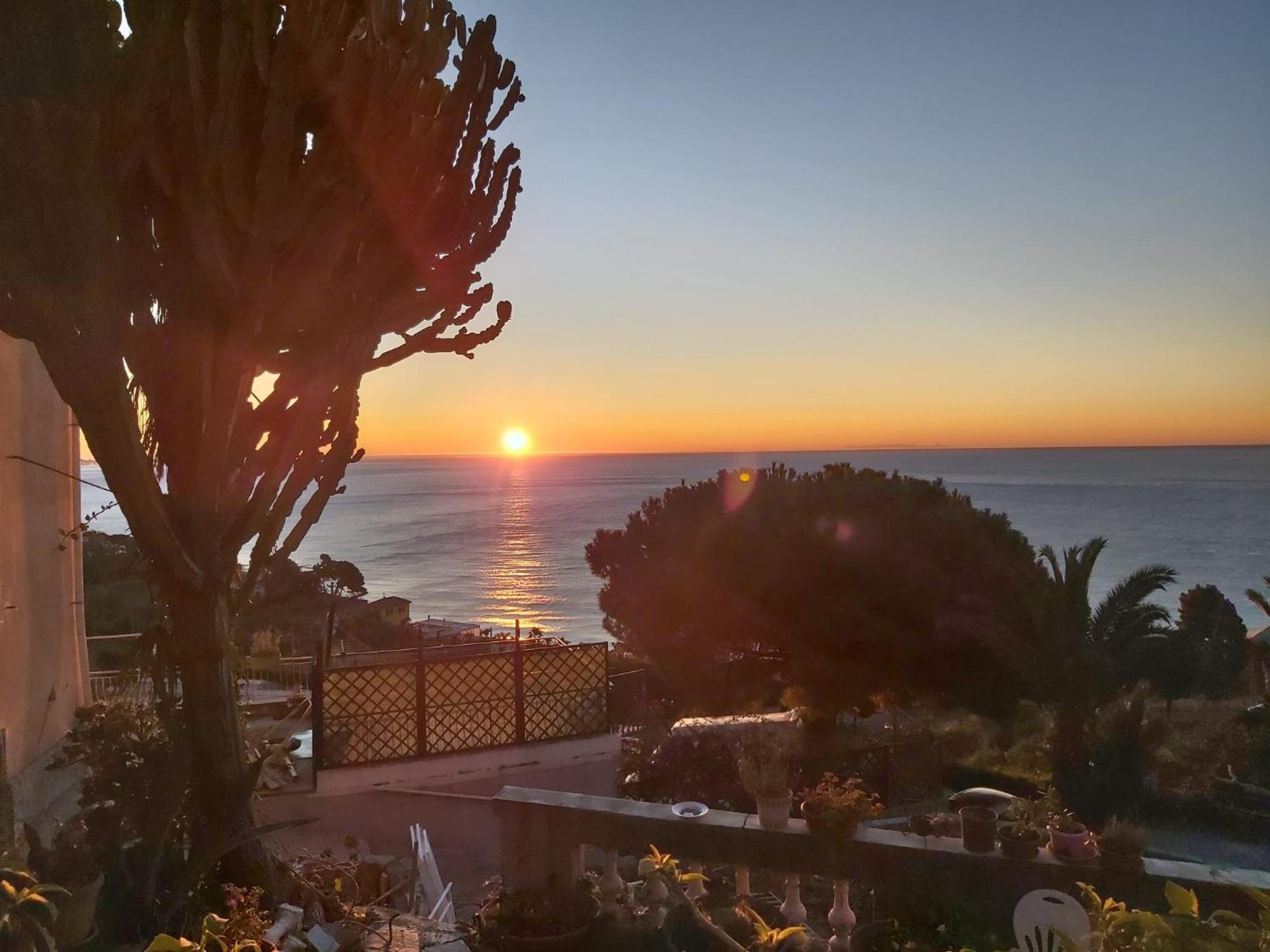 Апартаменти Il Giardino Del Mare Вентімілья Екстер'єр фото